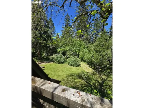 2505 Windy Creek Road Glendale OR 97442
