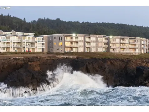 1113 N Highway 101 Depoe Bay OR 97341