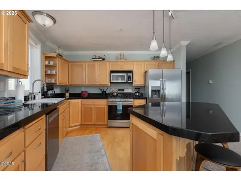 1113 N Highway 101 Depoe Bay OR 97341