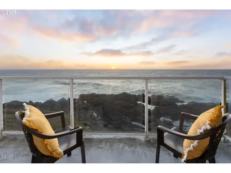 1113 N Highway 101 Depoe Bay OR 97341