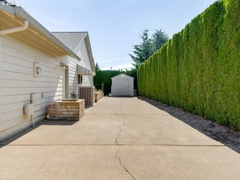 142 SW Howard Drive Mcminnville OR 97128