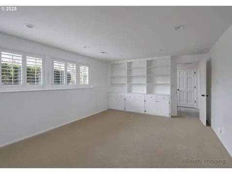 5690 SW Spruce Avenue Beaverton OR 97005