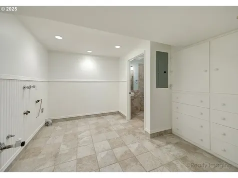 5690 SW Spruce Avenue Beaverton OR 97005