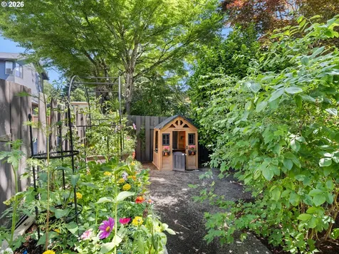 516 7th Street Lake Oswego OR 97034
