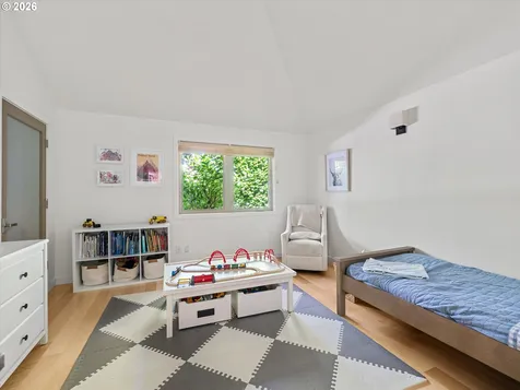 516 7th Street Lake Oswego OR 97034
