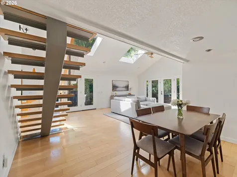 516 7th Street Lake Oswego OR 97034