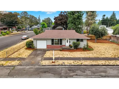 305 W Hereford Street Gladstone OR 97027