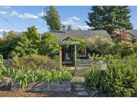 2015 E 29th Street Vancouver WA 98663