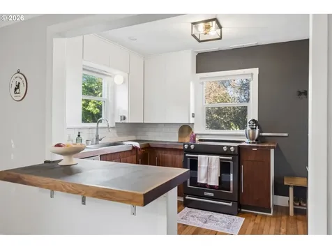 2015 E 29th Street Vancouver WA 98663