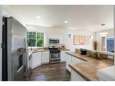 3082 Jonah Place Woodburn OR 97071