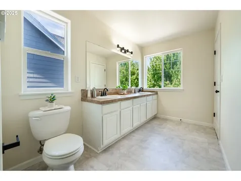 3082 Jonah Place Woodburn OR 97071