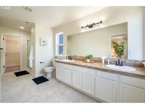 3082 Jonah Place Woodburn OR 97071