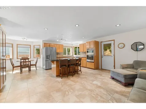 5867 SE Snowberry Court Hillsboro OR 97123