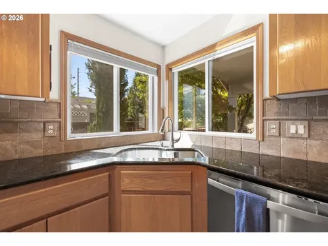 5867 SE Snowberry Court Hillsboro OR 97123