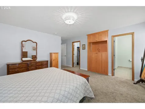 5867 SE Snowberry Court Hillsboro OR 97123