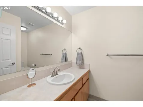 5867 SE Snowberry Court Hillsboro OR 97123