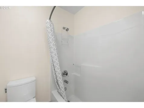 5867 SE Snowberry Court Hillsboro OR 97123