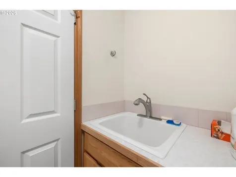 5867 SE Snowberry Court Hillsboro OR 97123