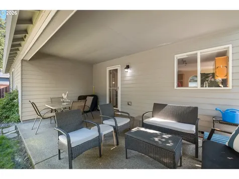 5867 SE Snowberry Court Hillsboro OR 97123