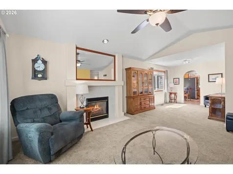 5867 SE Snowberry Court Hillsboro OR 97123