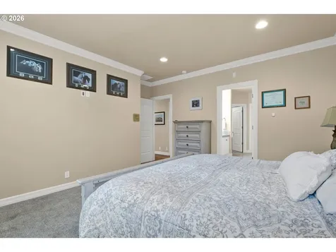 2240 Turnberry Court Eugene OR 97401