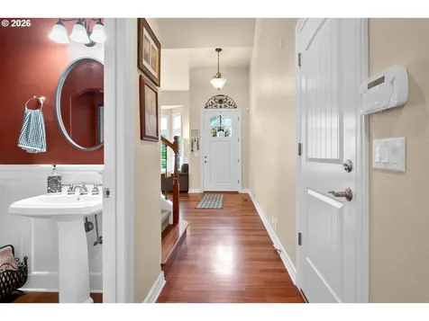 2240 Turnberry Court Eugene OR 97401