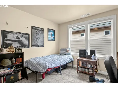 2240 Turnberry Court Eugene OR 97401