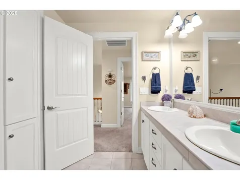 2240 Turnberry Court Eugene OR 97401