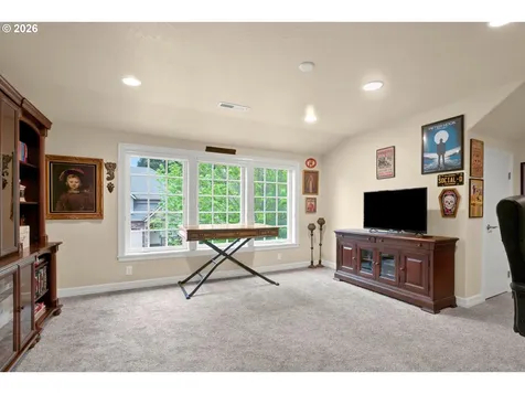2240 Turnberry Court Eugene OR 97401
