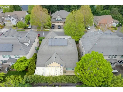 2240 Turnberry Court Eugene OR 97401