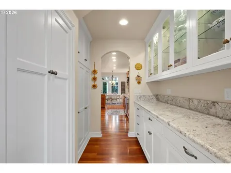 2240 Turnberry Court Eugene OR 97401