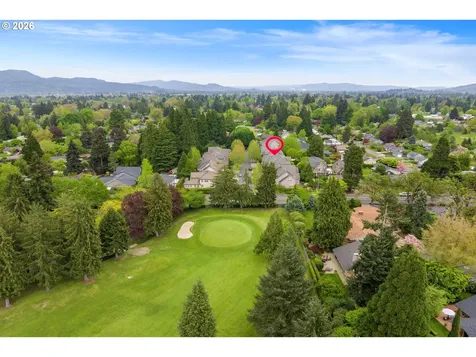2240 Turnberry Court Eugene OR 97401