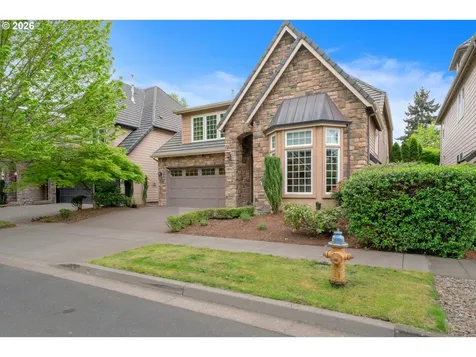 2240 Turnberry Court Eugene OR 97401