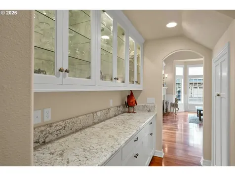 2240 Turnberry Court Eugene OR 97401