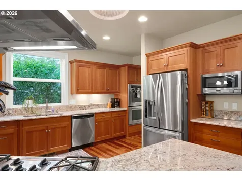 2240 Turnberry Court Eugene OR 97401