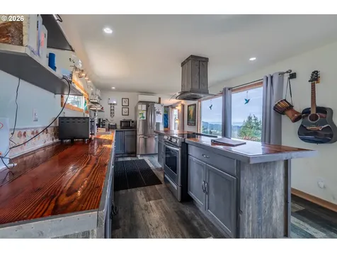 42365 Hensley Hill Road Port Orford OR 97465