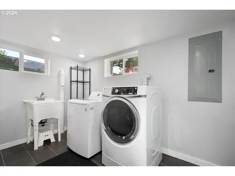 3506 NE 69th Avenue Portland OR 97213