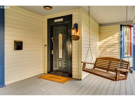 1626 21st Avenue Longview WA 98632
