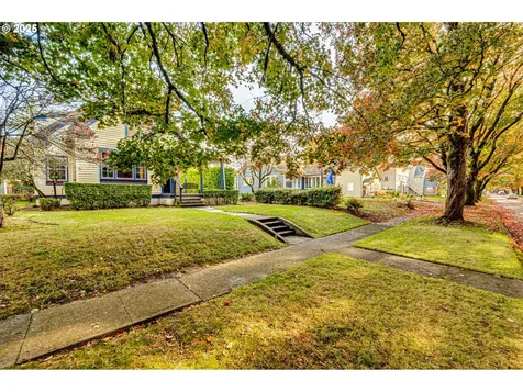 1626 21st Avenue Longview WA 98632