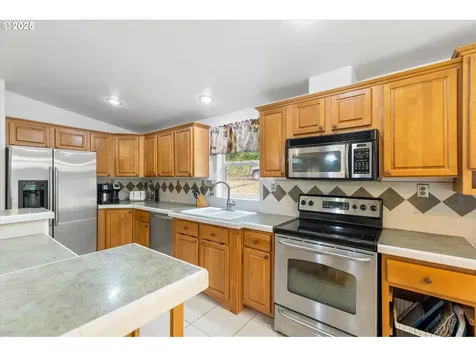 124 Solo Meadows Lane Longview WA 98632