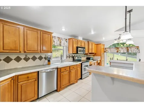 124 Solo Meadows Lane Longview WA 98632