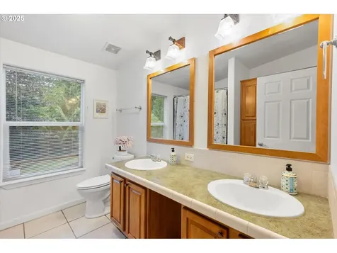 124 Solo Meadows Lane Longview WA 98632