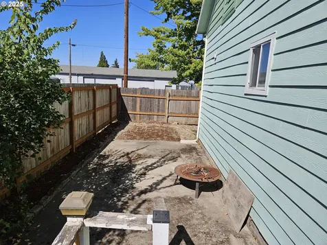 1040 6th Avenue SE Albany OR 97321