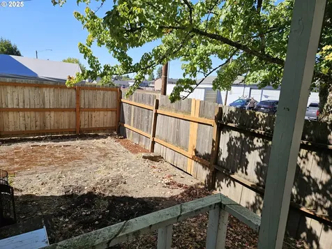 1040 6th Avenue SE Albany OR 97321