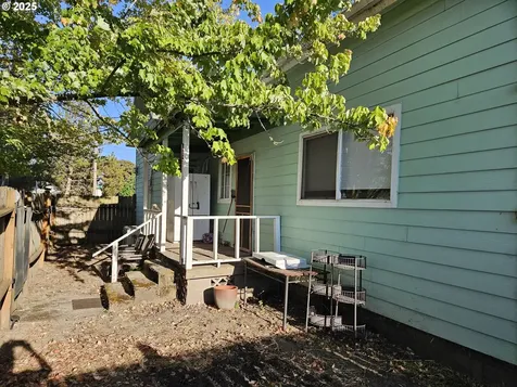 1040 6th Avenue SE Albany OR 97321