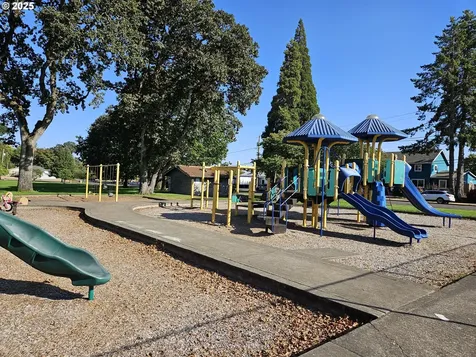 1040 6th Avenue SE Albany OR 97321