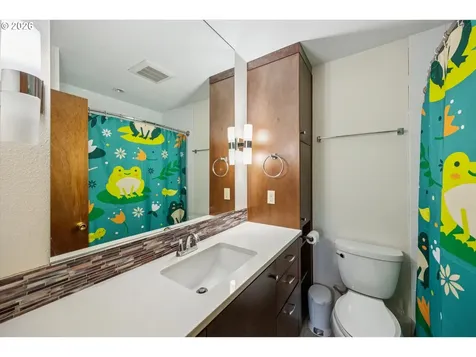9285 SW Whitford Lane Portland OR 97223