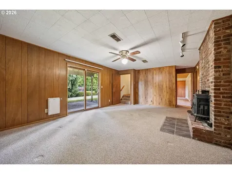 9285 SW Whitford Lane Portland OR 97223
