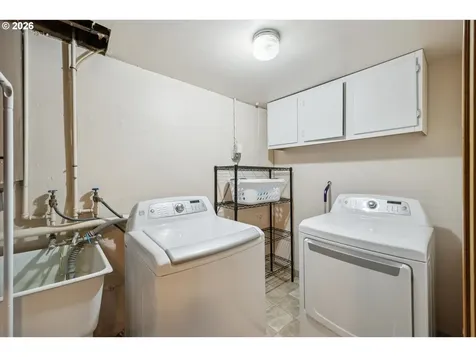 9285 SW Whitford Lane Portland OR 97223