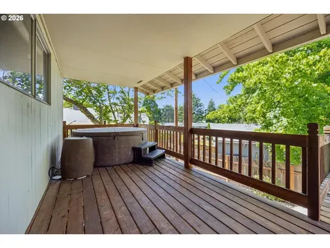 9285 SW Whitford Lane Portland OR 97223